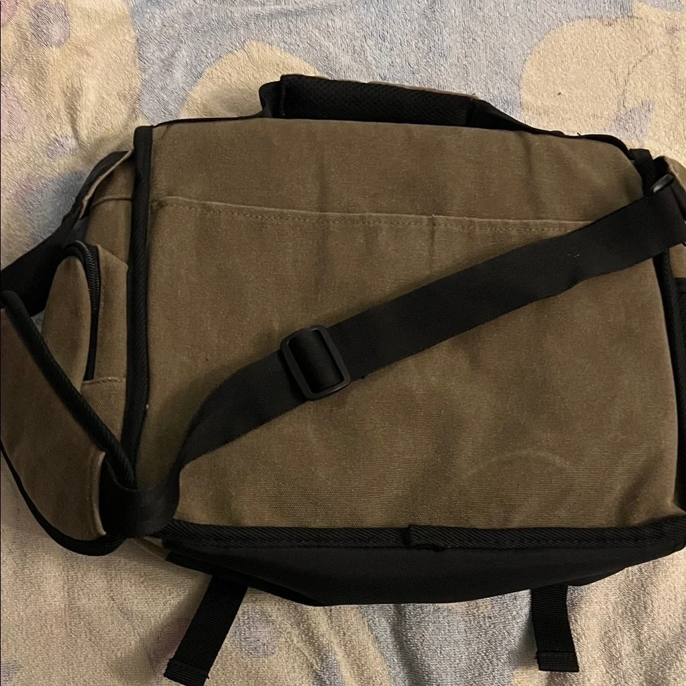 SwissGear Black and Brown Men's Messenger Bag